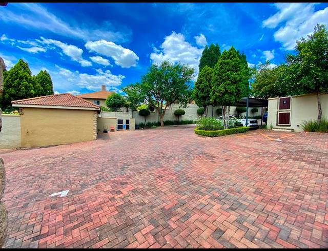 1 BEDROOM APARTMENT FOR SALE IN MORNINGSIDE